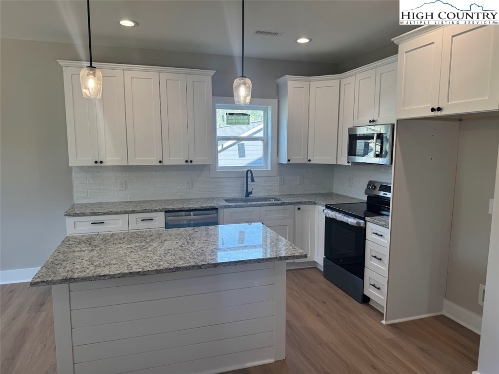 145 W Evergreen Street