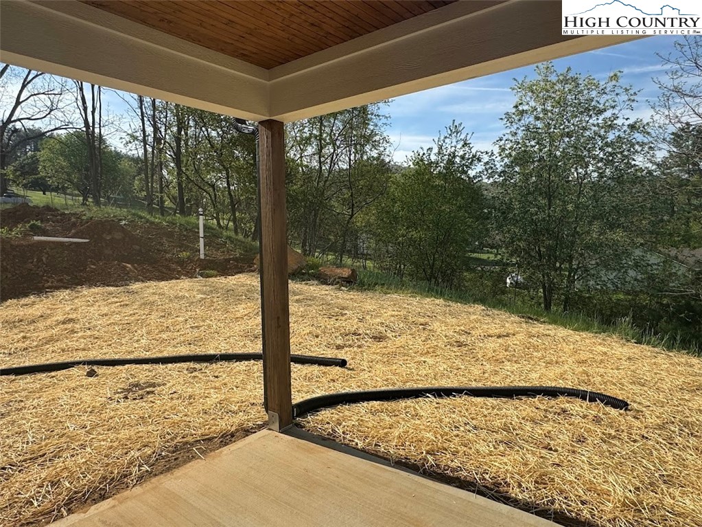 145 W Evergreen Street