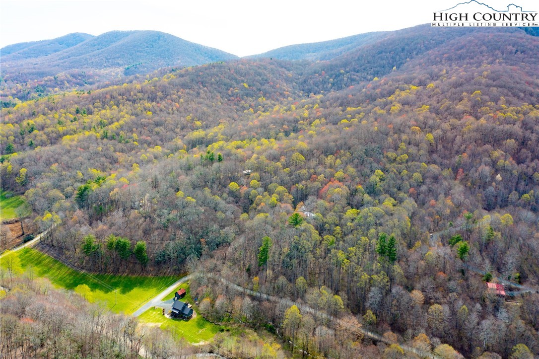 15 Bluff Canyon Drive