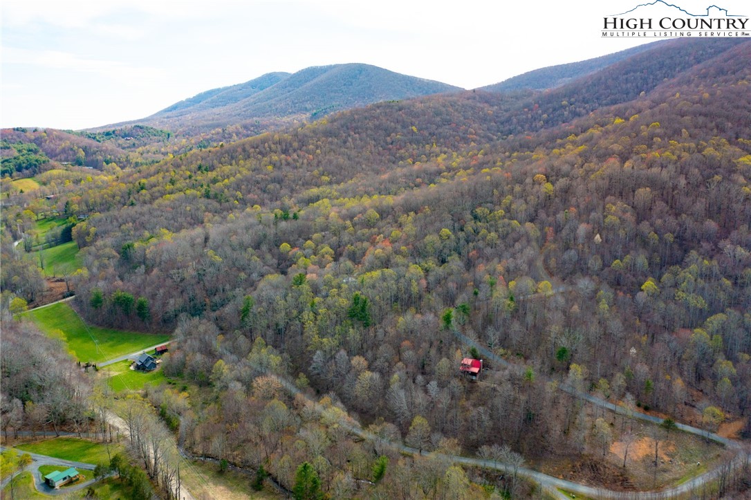 15 Bluff Canyon Drive