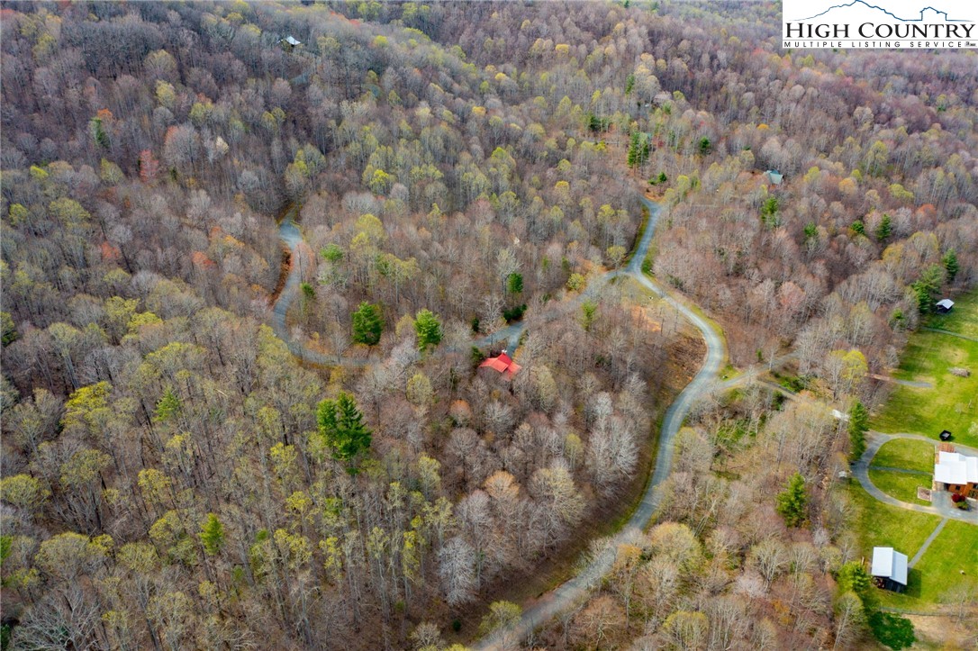 15 Bluff Canyon Drive