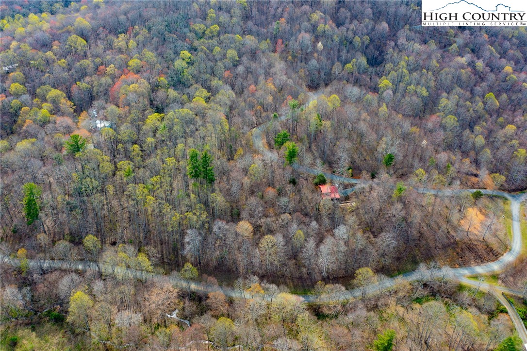 15 Bluff Canyon Drive