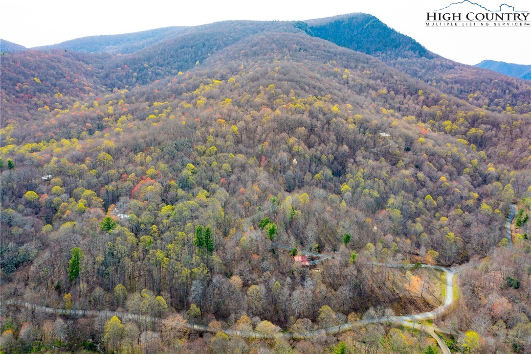 15 Bluff Canyon Drive