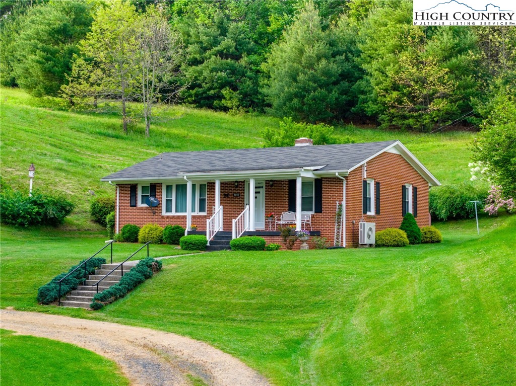 8693 Hwy 88 E Highway