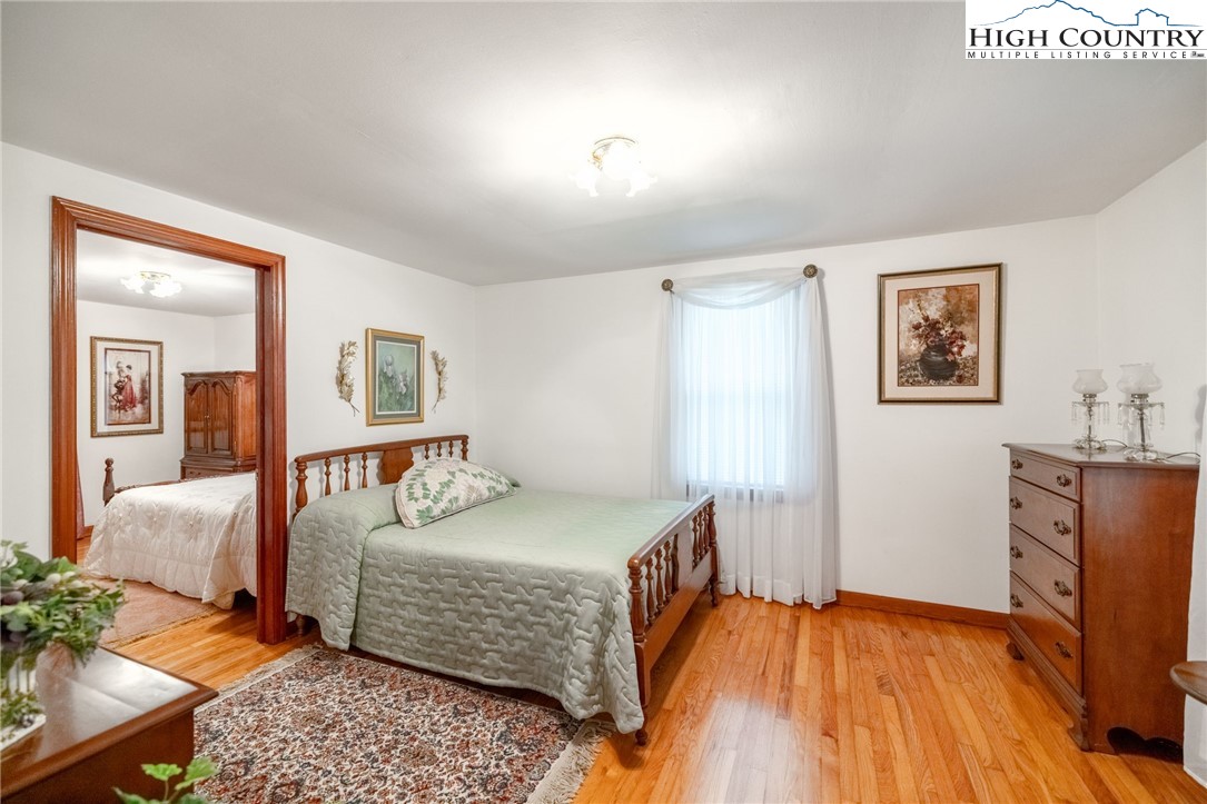 8693 Hwy 88 E Highway