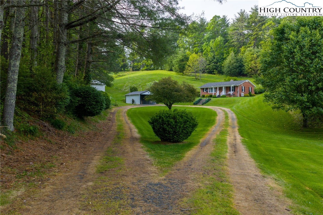 8693 Hwy 88 E Highway