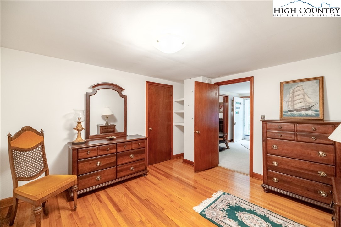 8693 Hwy 88 E Highway