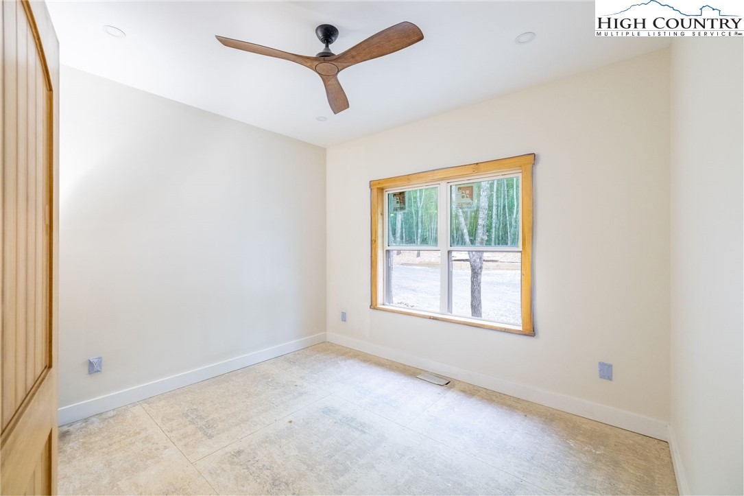 486 Noah's Ridge