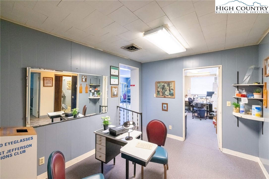 304/306 S Jefferson Avenue