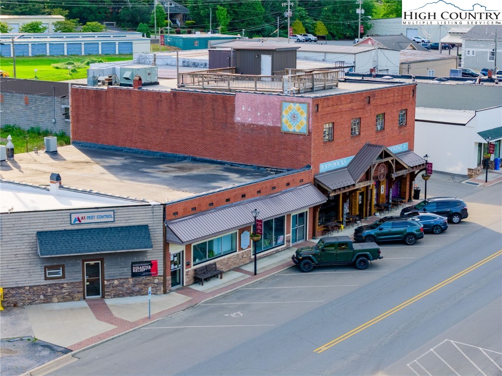 304/306 S Jefferson Avenue