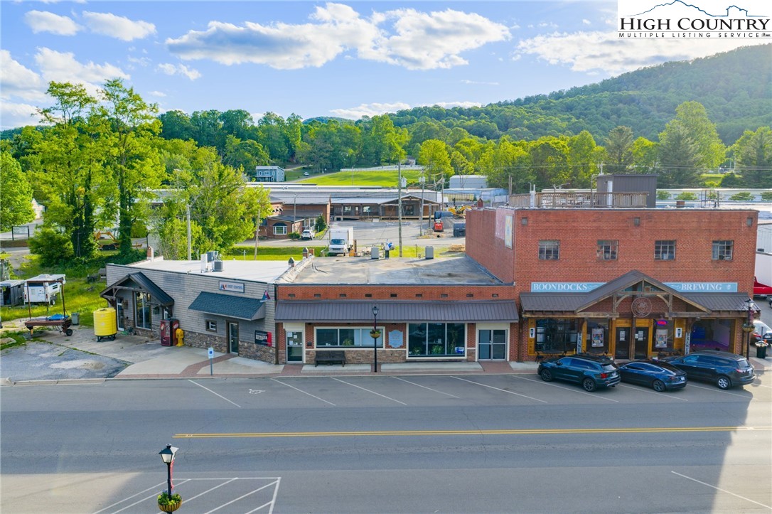 304/306 S Jefferson Avenue