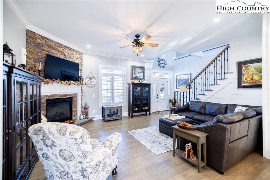 461 Chestnut Ridge Drive