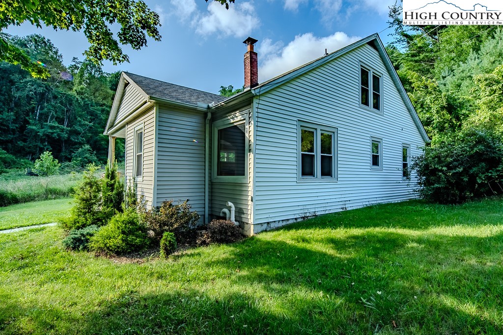 1680 Highway 194 South