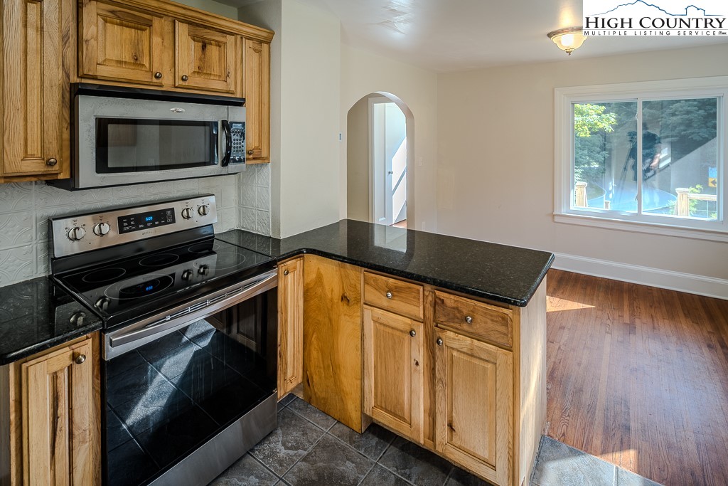 1680 Highway 194 South