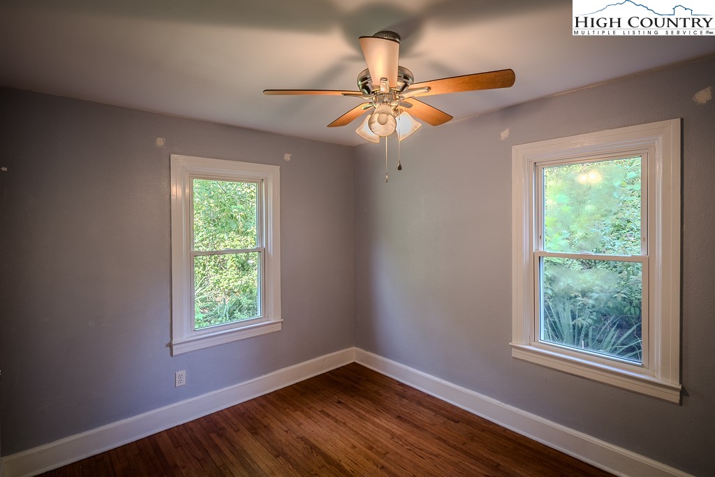 1680 Highway 194 South