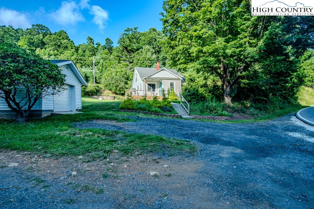 1680 Highway 194 South