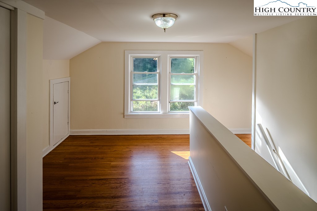 1680 Highway 194 South