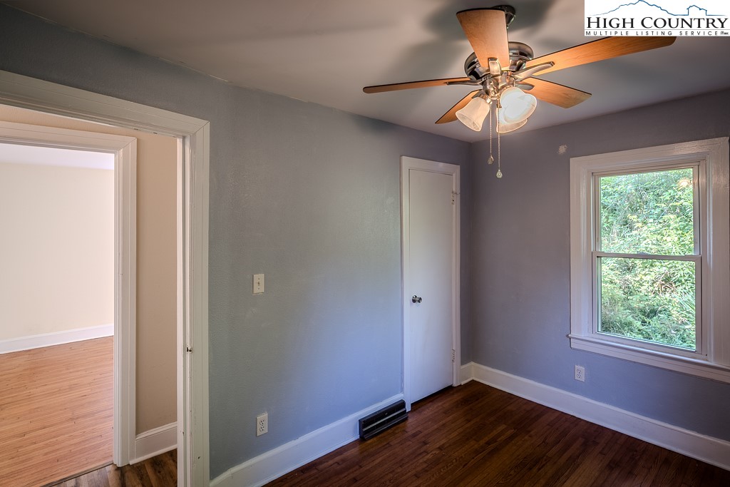 1680 Highway 194 South