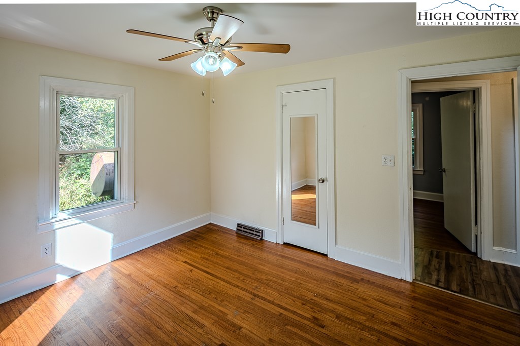 1680 Highway 194 South