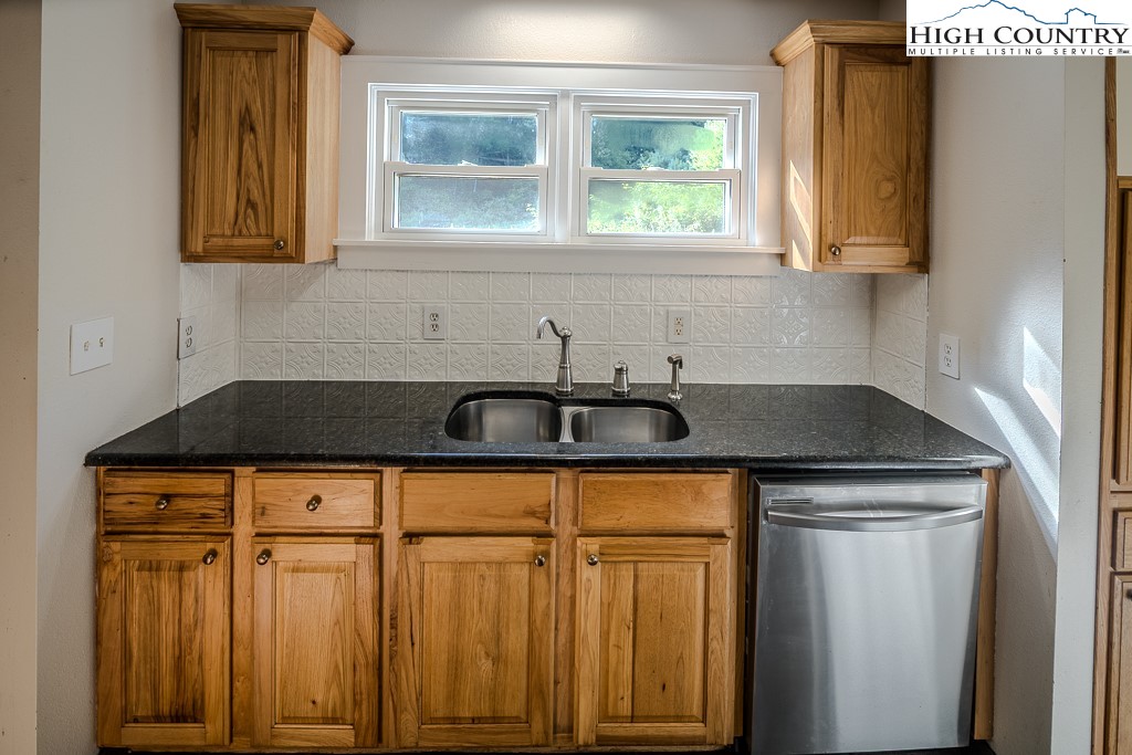 1680 Highway 194 South