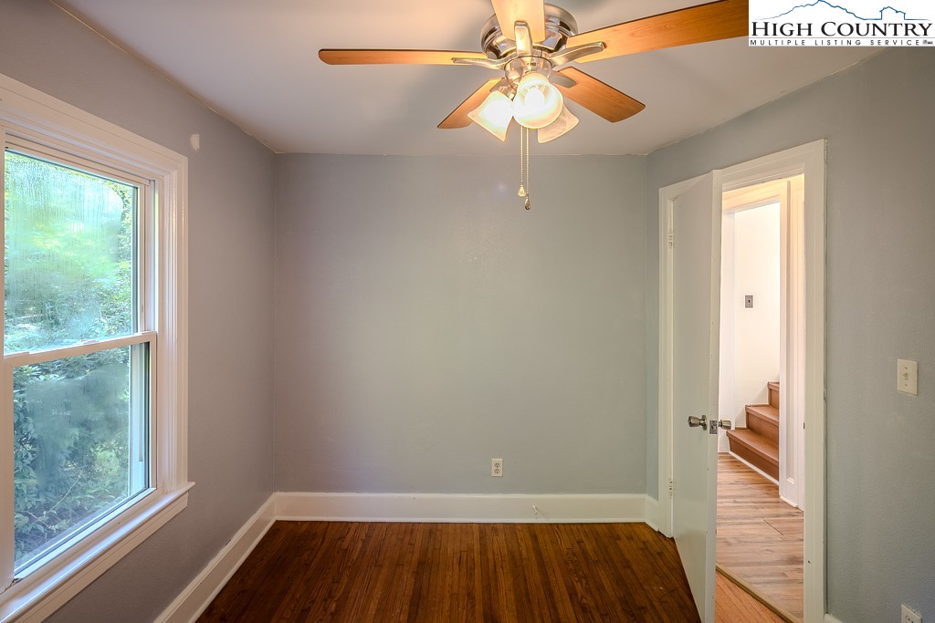 1680 Highway 194 South