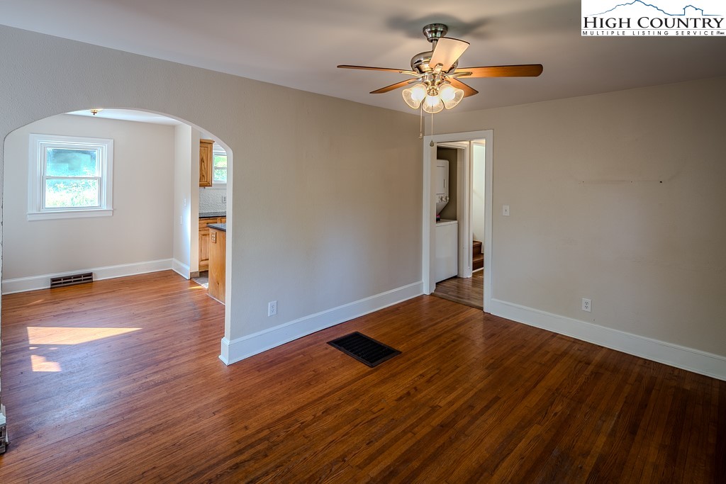 1680 Highway 194 South