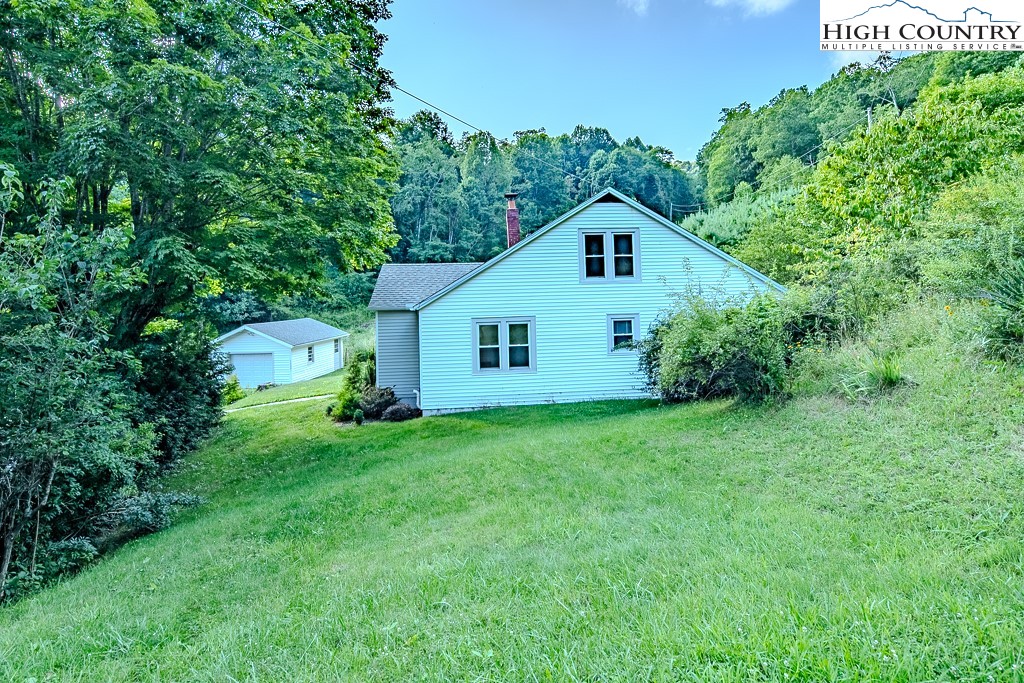 1680 Highway 194 South