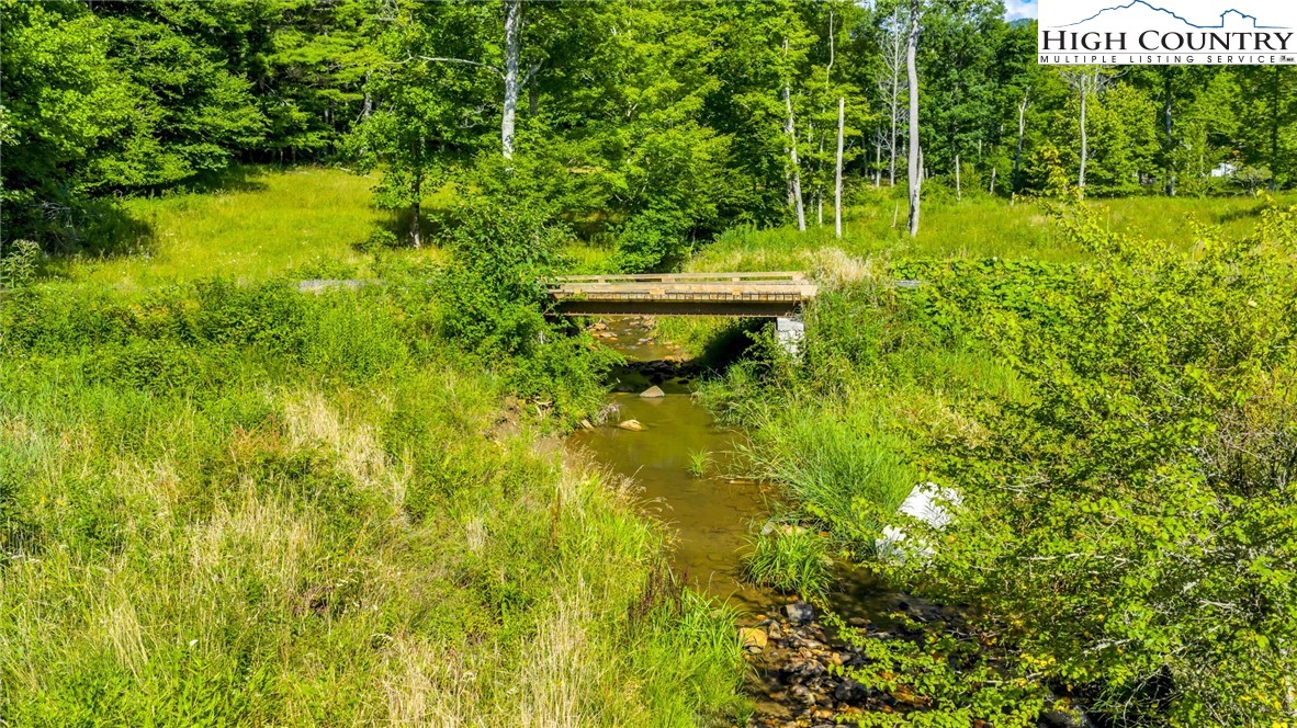 2B Mica Creek