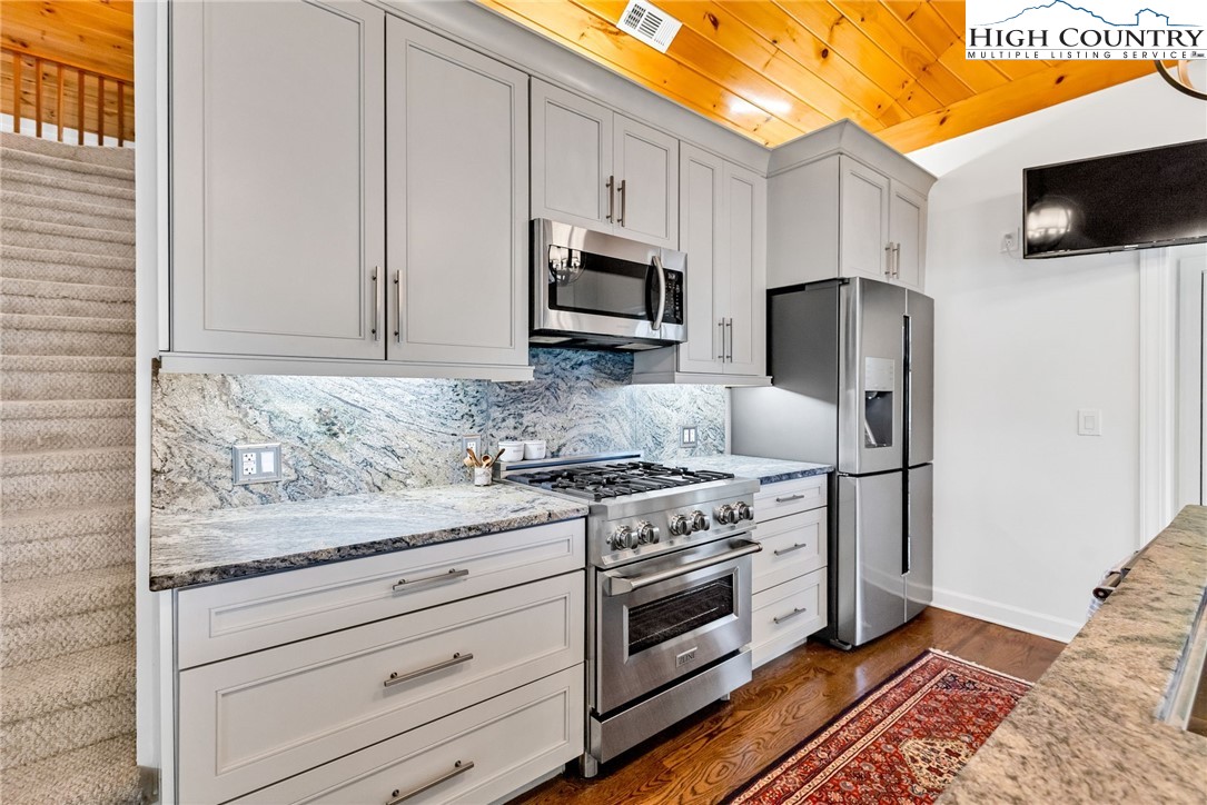 342 Birkdale Ridge