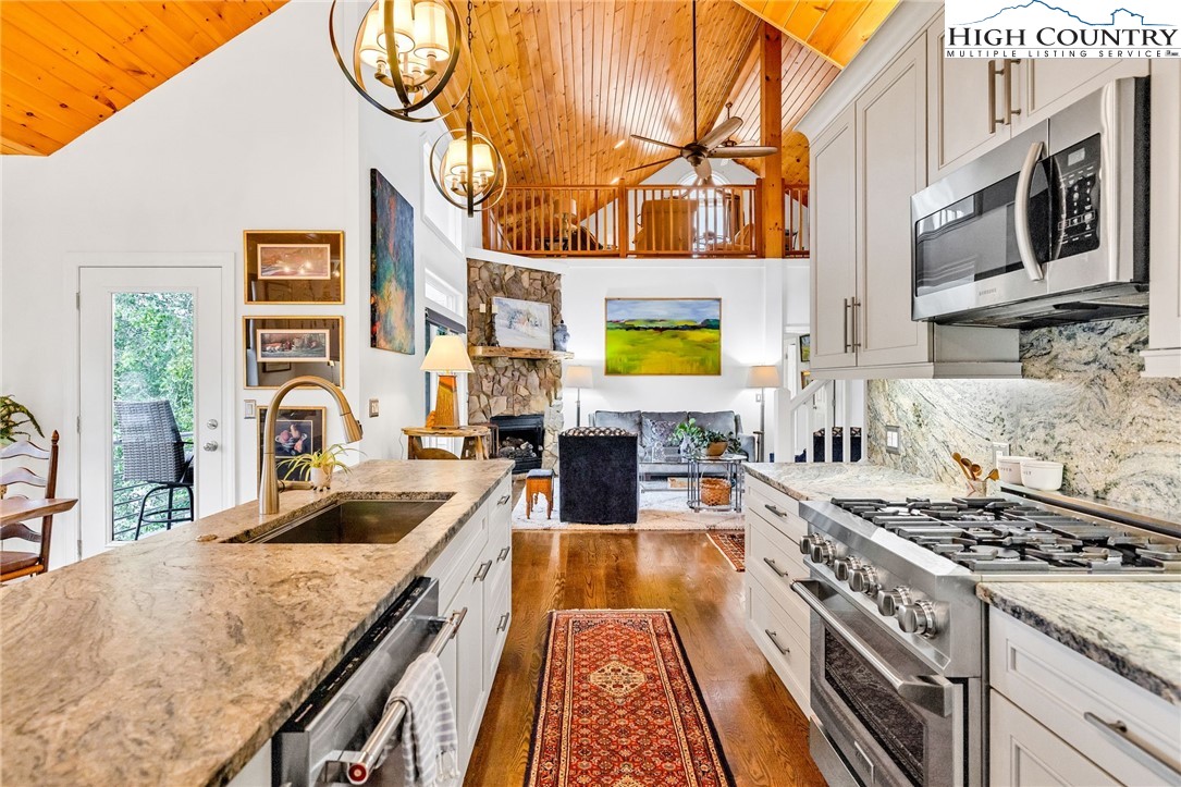 342 Birkdale Ridge