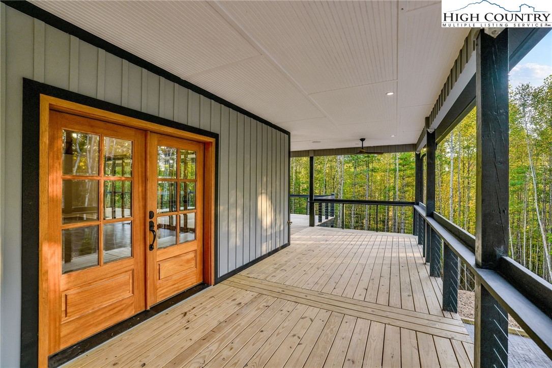 250 Noahs Ridge