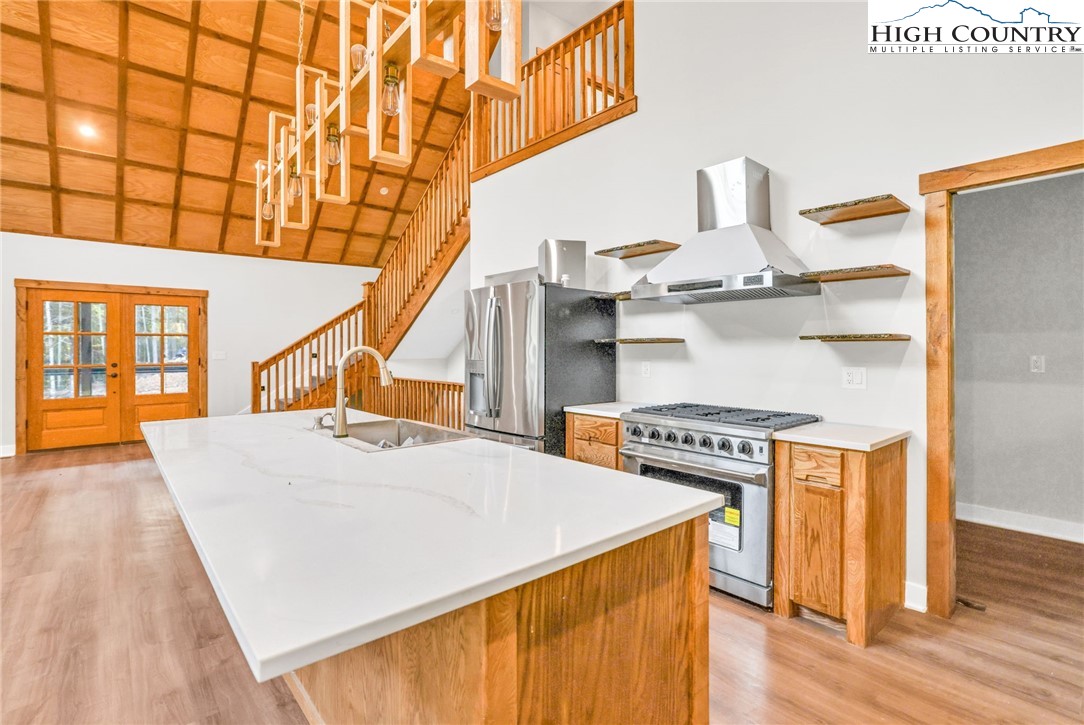 250 Noahs Ridge