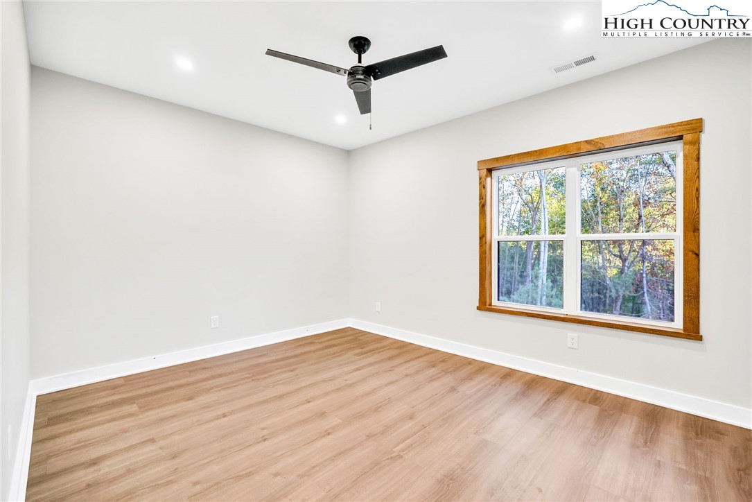 250 Noahs Ridge