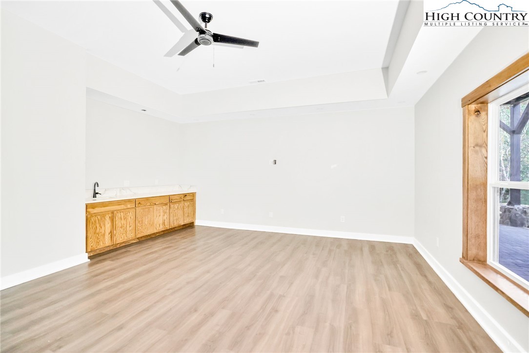 250 Noahs Ridge