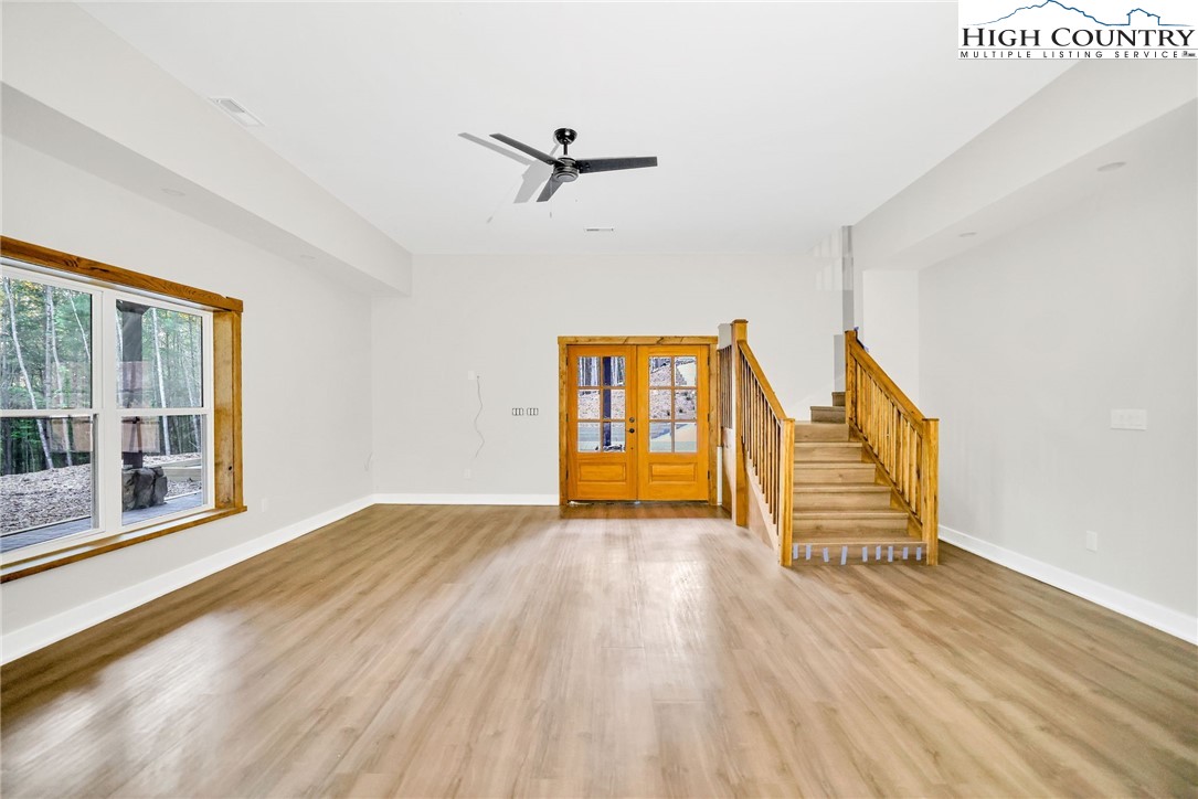 250 Noahs Ridge