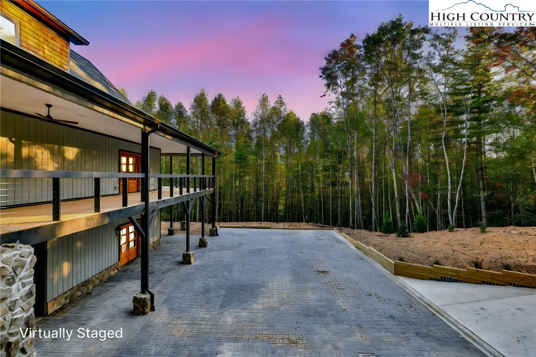 250 Noahs Ridge