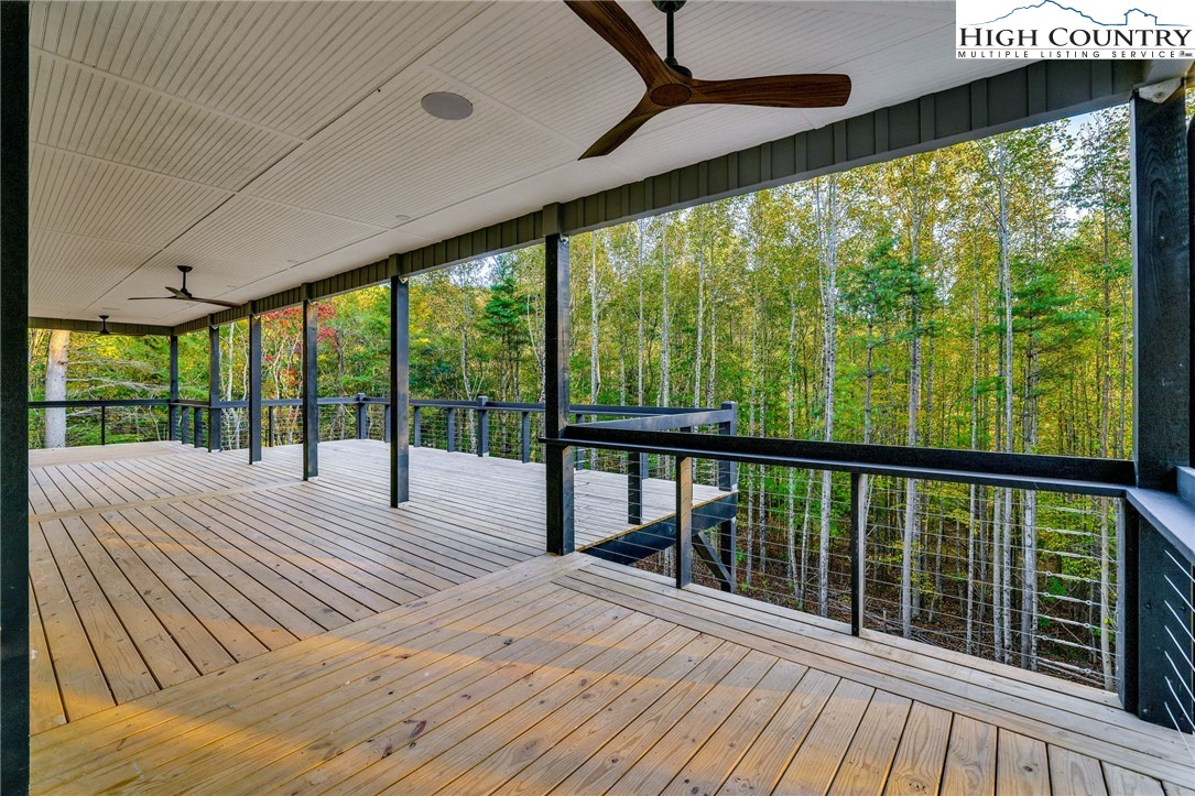 250 Noahs Ridge