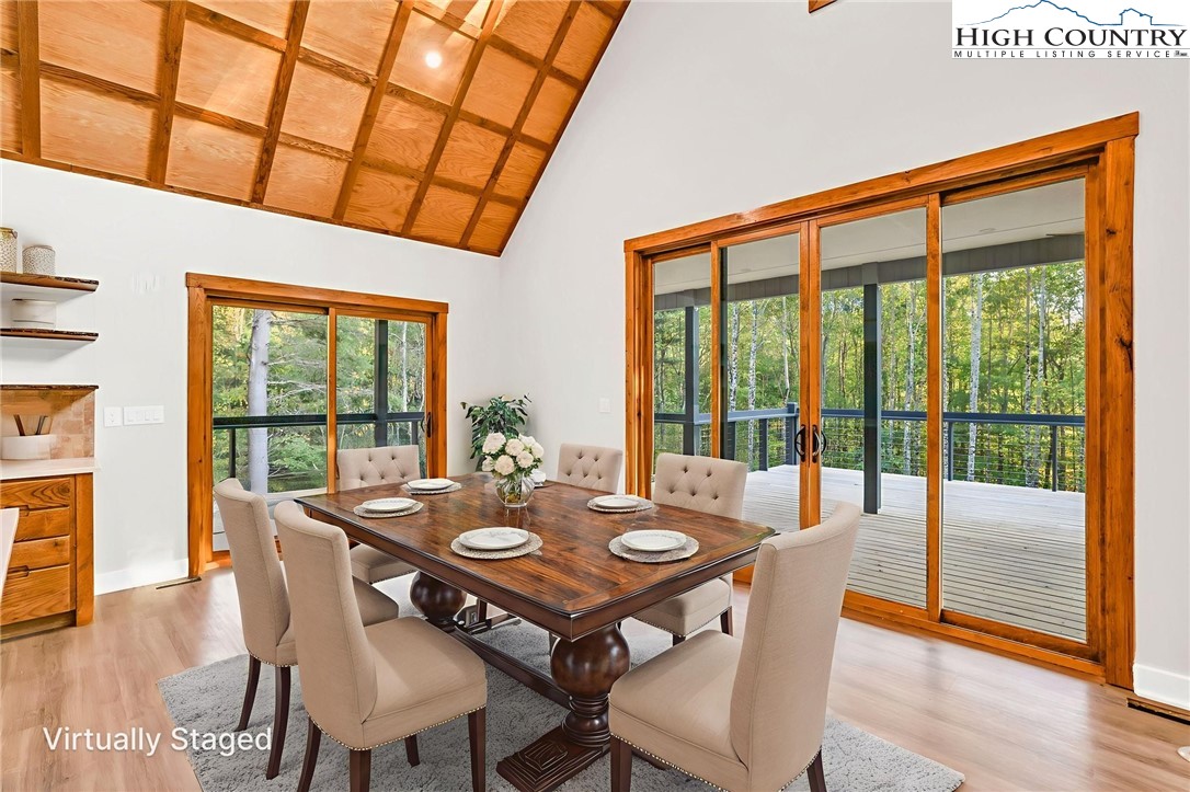250 Noahs Ridge
