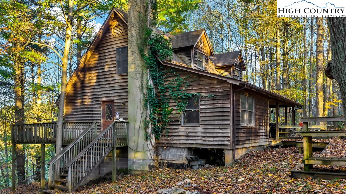 539 Four Coves Trail