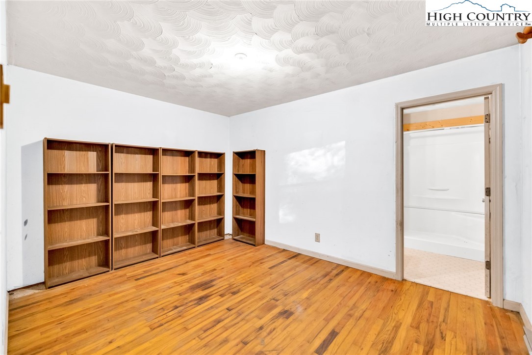 539 Four Coves Trail