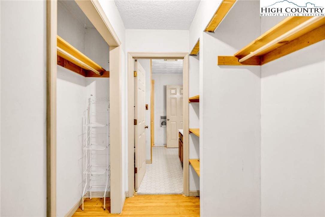 539 Four Coves Trail