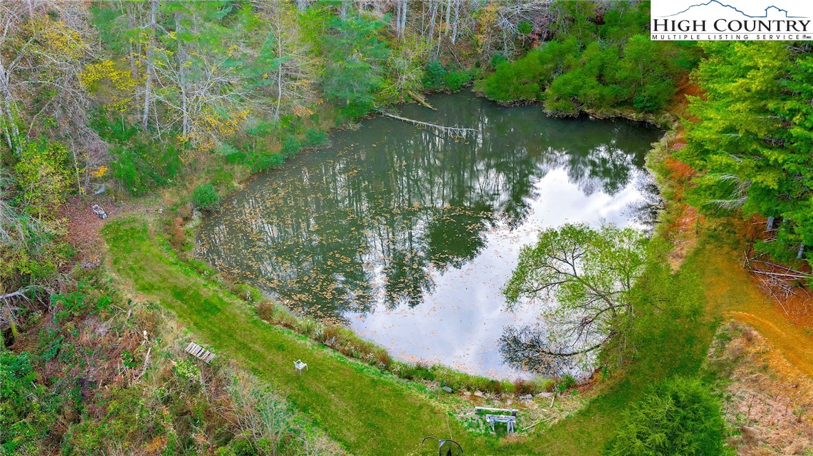 886 Jefferson Highway