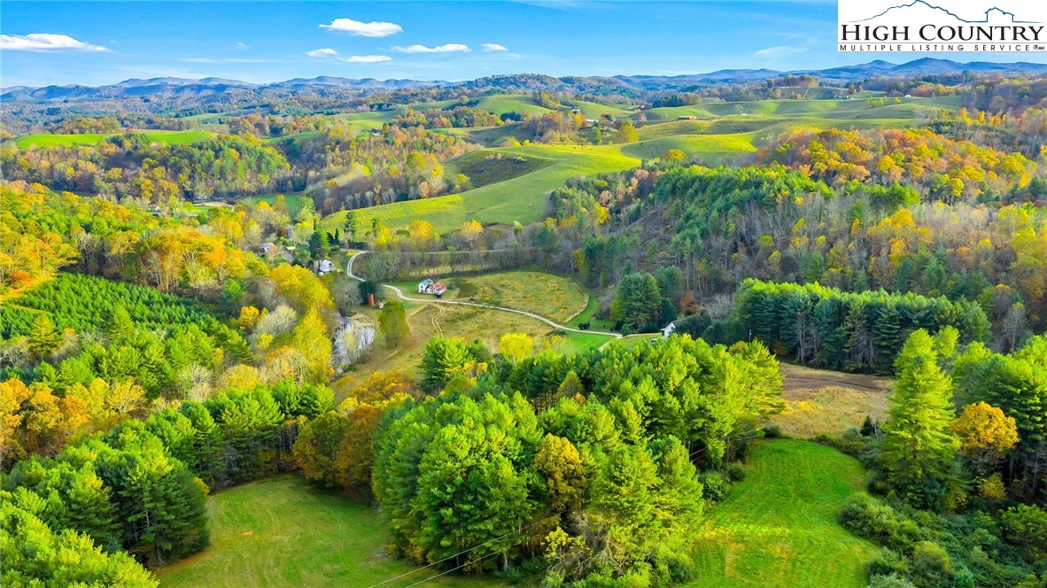 886 Jefferson Highway