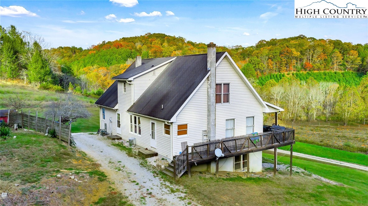 886 Jefferson Highway