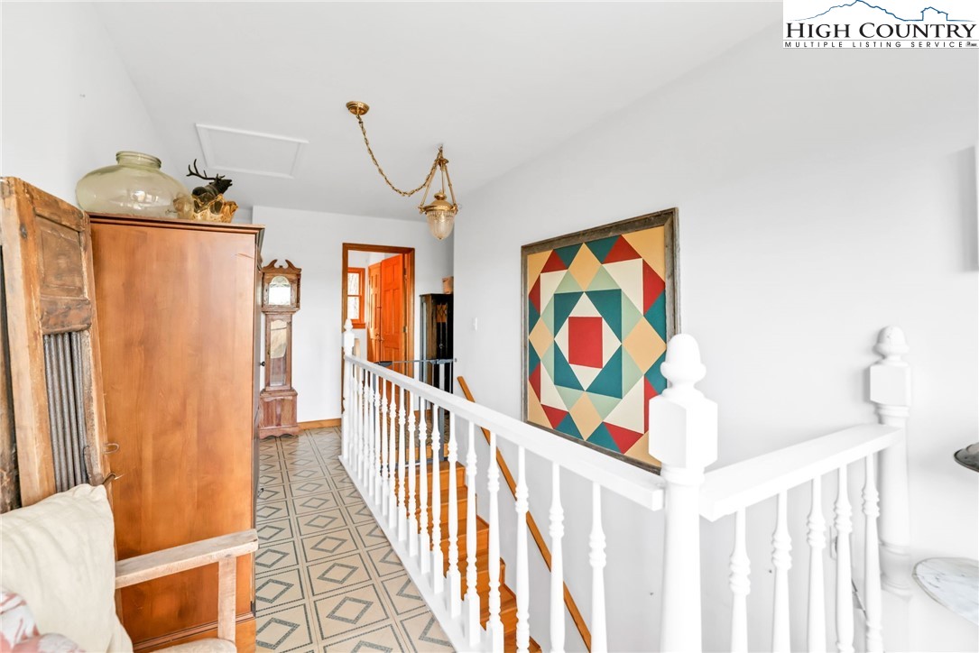 886 Jefferson Highway