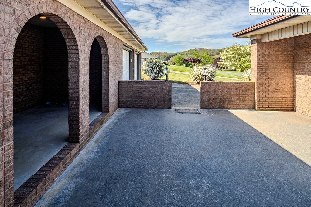 326 Mountain Valley Drive