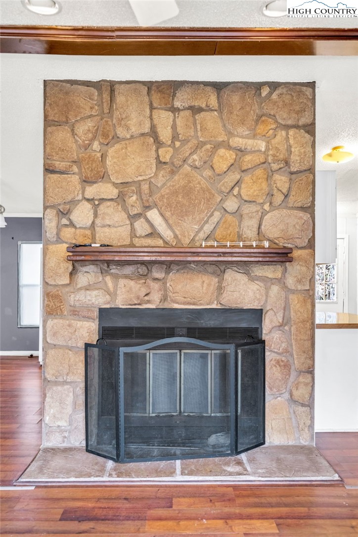 3303 Old Highway 16