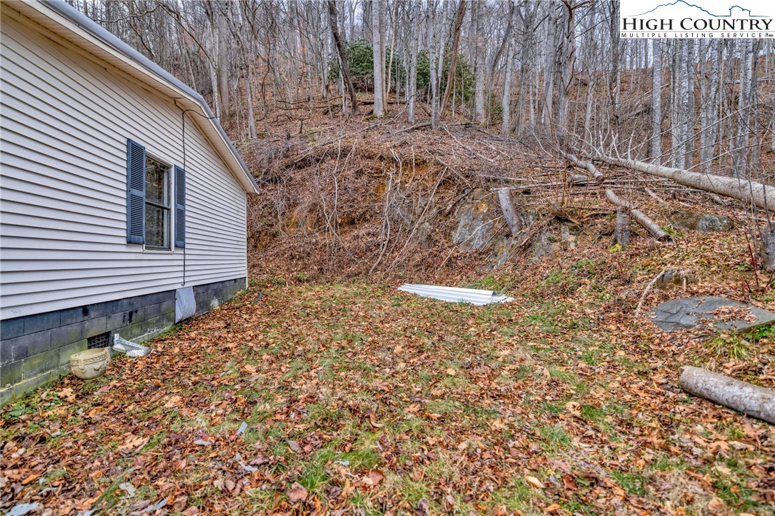 3303 Old Highway 16