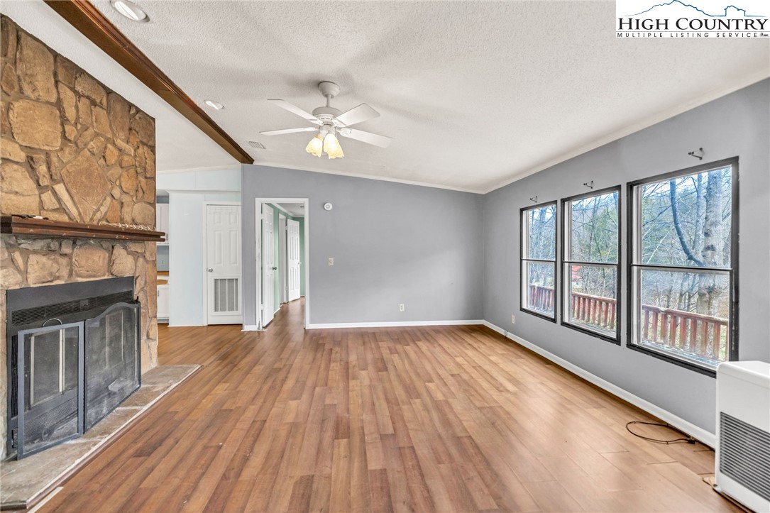 3303 Old Highway 16