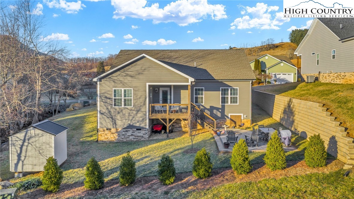 165 W Evergreen Street